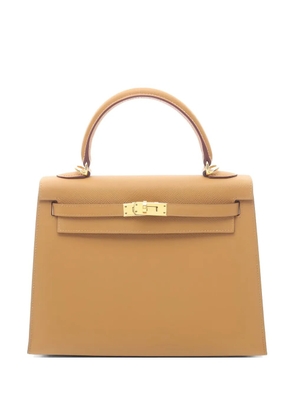 Hermès Pre-Owned 2023 Kelly 25 Sellier gold hardware handbag - Neutrals