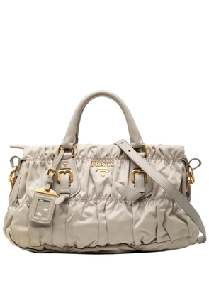 Prada Pre-Owned 2010-2026 Tessuto Gaufre satchel - Grey