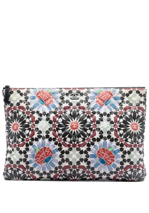 CHANEL Pre-Owned 2014-2015 Paris Dubai Large Printed Lambskin Cosmetic Case clutch bag - Multicolour