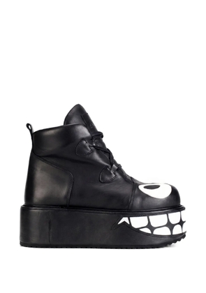 SWEAR Smiley platform ankle boots - Black