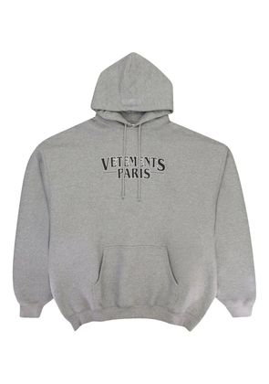 VETEMENTS Paris logo-print hoodie - Grey