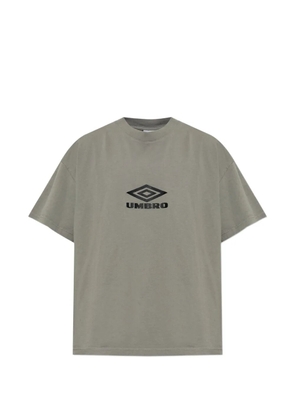 UMBRO logo-embroidery T-shirt - Grey