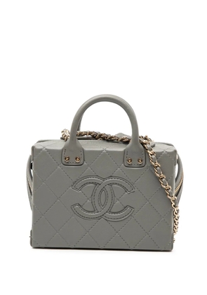 CHANEL Pre-Owned 2021-2025 Small CC Quilted Calfskin Top Handle Convertible Vanity Case satchel - Grey