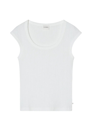 Closed fitted ribbed top - White