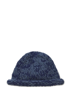 Nicholas Daley Rebel hand-knitted beanie hat - Blue