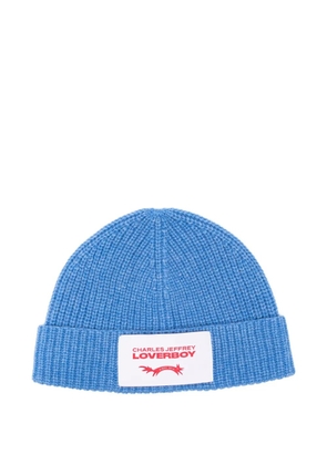 Charles Jeffrey Loverboy Chunky logo-patch beanie hat - Blue