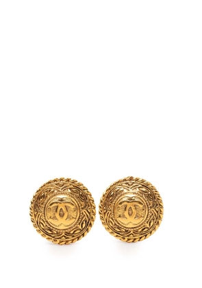CHANEL Pre-Owned 1970-1980 Gold Plated CC Round Clip on Earrings costume earrings