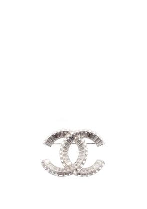 CHANEL Pre-Owned 2024 CC Stainless Steel Rhinestone Brooch costume brooch - Silver