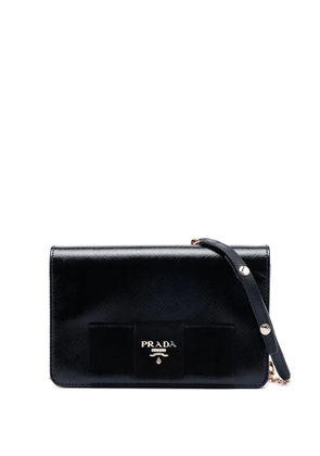Prada Pre-Owned 2010-2026 Saffiano Vernice Fiocco Bow Wallet On Chain crossbody bag - Black