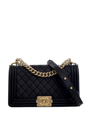 CHANEL Pre-Owned 2016-2017 Old Medium Quilted Lambskin Boy Flap crossbody bag - Black