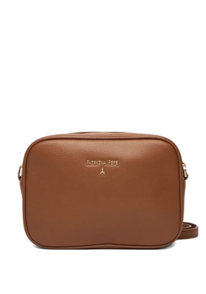 Patrizia Pepe logo-plaque cross body bag - Brown