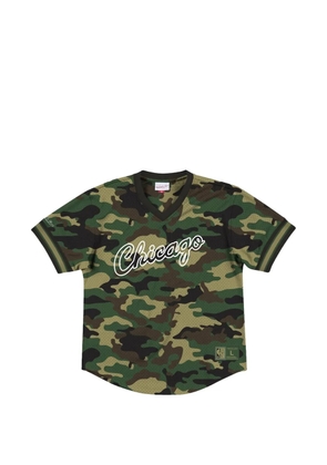Mitchell & Ness camo V-neck T-shirt - Green