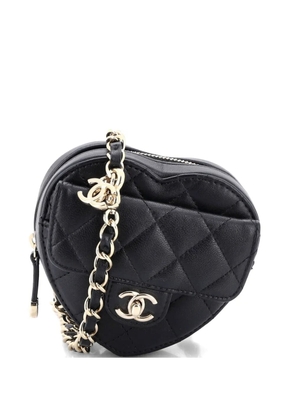 CHANEL Pre-Owned CC in Love Heart Quilted Lambskin belt bag - Black
