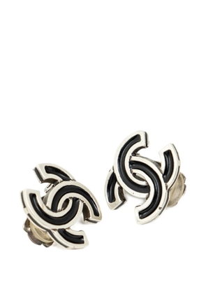 CHANEL Pre-Owned CC clip-on earrings - Silver