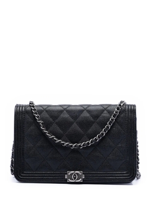 CHANEL Pre-Owned 2018 Quilted Caviar Boy Wallet on Chain crossbody bag - Black