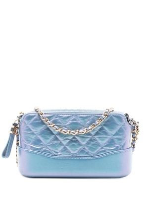CHANEL Pre-Owned 2019 Iridescent Aged Calfskin Gabrielle Double Zip Clutch with Chain crossbody bag - Blue