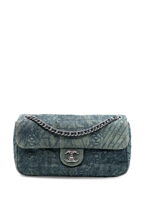 CHANEL Pre-Owned 2012 Medium Embroidered Denim Camellia Flap shoulder bag - Blue
