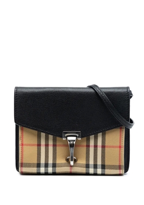 Burberry Pre-Owned 2000-2025 Small Leather and House Check Canvas Derby Macken crossbody bag - Brown