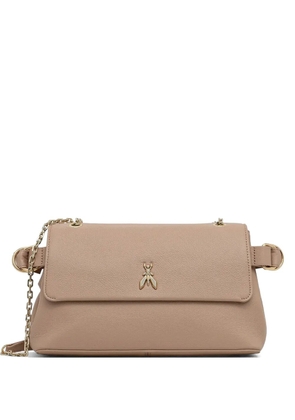 Patrizia Pepe logo chain shoulder bag - Neutrals