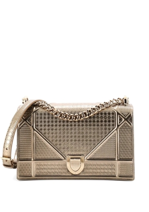 Christian Dior Pre-Owned Diorama Flap Bag Cannage Embossed Calfskin Medium shoulder bag - Metallic