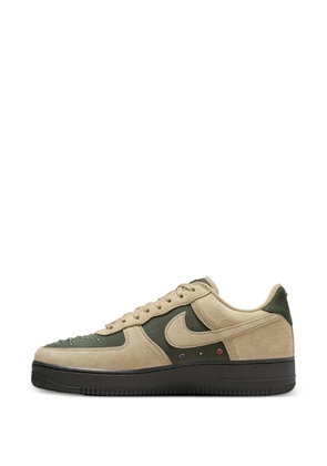 Nike Air Force 1 studd-embellishment sneakers - Neutrals