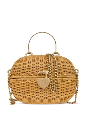 CHANEL Pre-Owned 2005-2006 heart-lock tote bag - Neutrals