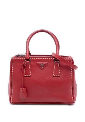Prada Pre-Owned 2000-2025 Small City Calf Hand Stitched Galleria Double Zip satchel - Red