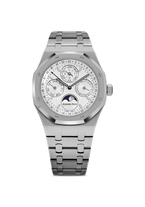 Audemars Piguet pre owned 2016 Royal Oak Perpetual Calendar 41mm watch - White