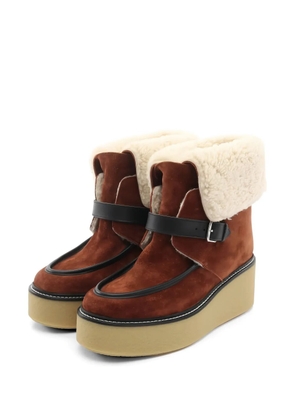 Hermès Pre-Owned 2010s Hemisphere shearling buckle boots - Brown