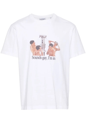 CARNE BOLLENTE Sounds Gay, I'm In cotton T-shirt - White
