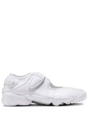 Nike Air Rift split-toe strap sneakers - White