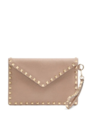 Valentino Garavani Rockstud studded clutch bag - Neutrals
