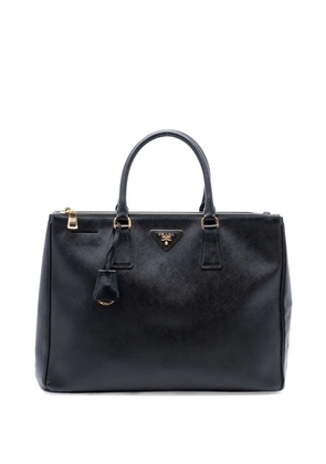 Prada Pre-Owned 2010-2025 Large Saffiano Lux Galleria Double Zip satchel - Black