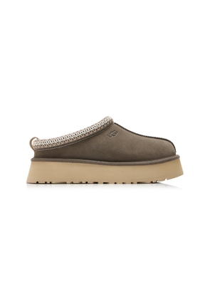 UGG Tazz II Sheepskin Platform Slippers - Moda Operandi