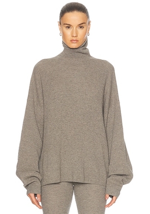 Fear of God ESSENTIALS Turtleneck Sweater in Heather Gray - Grey. Size XS (also in ).