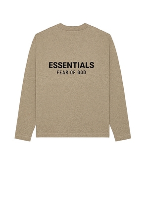 Fear of God ESSENTIALS Classic Fit Long Sleeve Tee in Homestead Heather - Neutral. Size L (also in ).