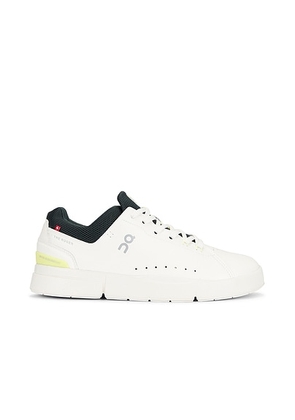 On The Roger Advantage Sneakers in Ivory & Evergreen - White. Size 7 (also in ).