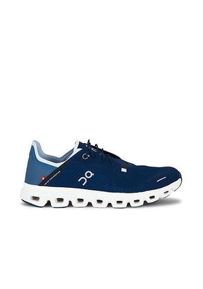 On Cloud 6 Coast in Zodiac & Steel - Blue. Size 10 (also in 10.5, 11, 11.5, 12, 12.5, 13, 7, 7.5, 8, 8.5, 9, 9.5).