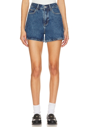 Dr. Denim Nora Shorts in Denim-Medium. Size 26. Also in 24, 31.