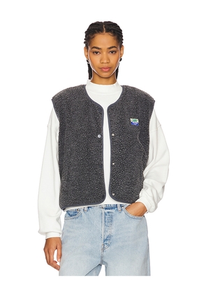 American Vintage Hoktown Sherpa Vest in Grey. Size M/L. Also in XS/S.