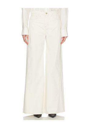 L'AGENCE Beau High Rise T-seam Wide Leg Jean in White. Size 23. Also in 24, 25, 26, 27, 28, 29, 30.