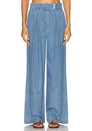 Jenni Kayne Newport Straight Leg Pant in Denim - Blue. Size 2 (also in 6).