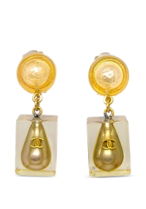 CHANEL Pre-Owned 1997 drop-style faux-pearl earrings - Gold