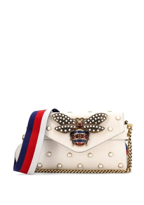 Gucci Pre-Owned Broadway Pearly Bee Embellished Leather Mini shoulder bag - Neutrals