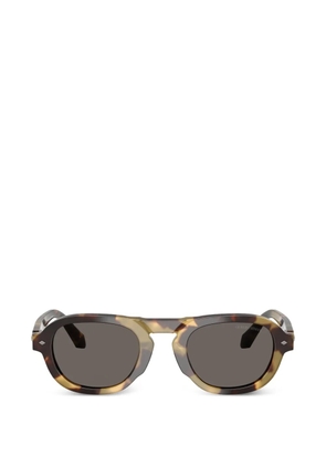 Giorgio Armani logo-detail sunglasses - Brown