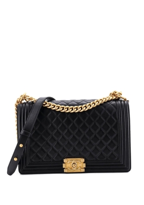 CHANEL Pre-Owned Boy Flap Bag Quilted Lambskin New Medium shoulder bag - Black