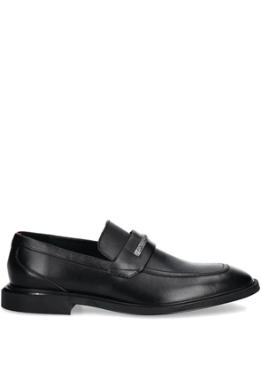 HUGO logo-engraved leather loafers - Black