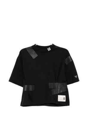 Maison MIHARA YASUHIRO logo-patched pleated T-shirt - Black