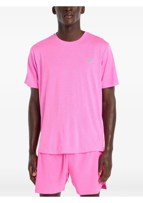 New Balance Essential logo detail T-shirt - Pink