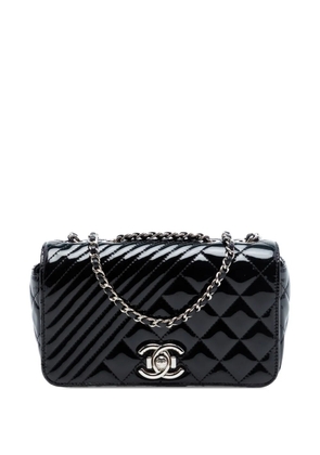 CHANEL Pre-Owned 2016-2017 Small Quilted Patent Coco Boy Flap shoulder bag - Black